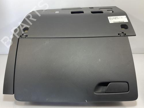 Used Glove box AUDI A3 (8V1, 8VK) 2.0 TDI (150 hp) 25669162