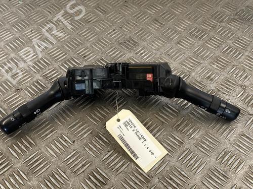 Steering column stalk TOYOTA YARIS (_P13_) 1.4 D (NLP130_, NLP130) | BP25667872I23 