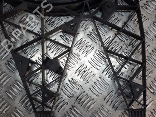 Used Radiator fan FIAT GRANDE PUNTO (199_) 1.3 D Multijet (75 hp) 25668705