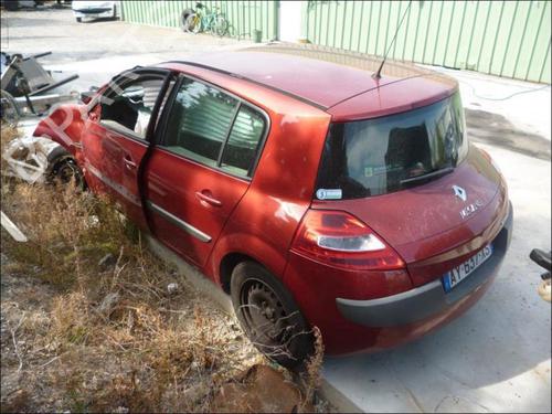 Fuse box RENAULT MEGANE II (BM0/1_, CM0/1_) 1.5 dCi (BM1E, CM1E) | BP25670579E1 