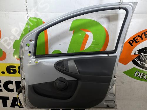Right front door PEUGEOT 107 (PM_, PN_) 1.4 HDi | BP25662053C3