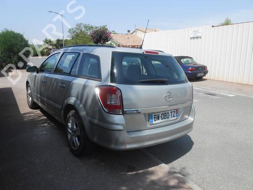 Right taillight OPEL ASTRA H Estate (A04) 1.7 CDTI (L35) | BP25668615C35 