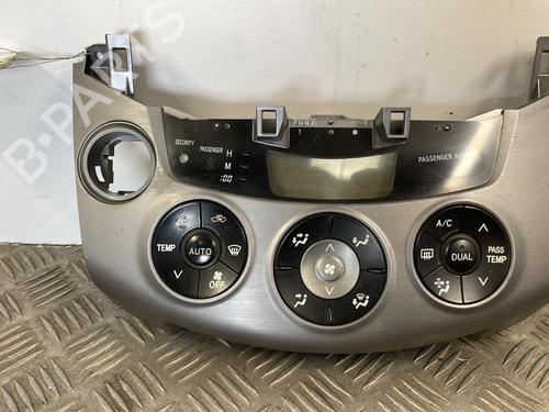 Used Climate control Climate control 25665560 25665560