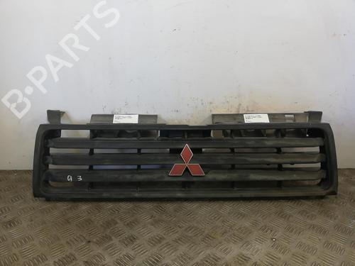 Grill MITSUBISHI PAJERO II (V3_W, V2_W, V4_W, V5_W) 2.5 TD 4WD (V24W) (99 hp) 25669798