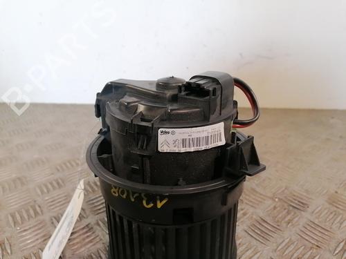Heater blower motor PEUGEOT 2008 I (CU_) 1.2 THP 110 / PureTech 110 | BP25670789M62