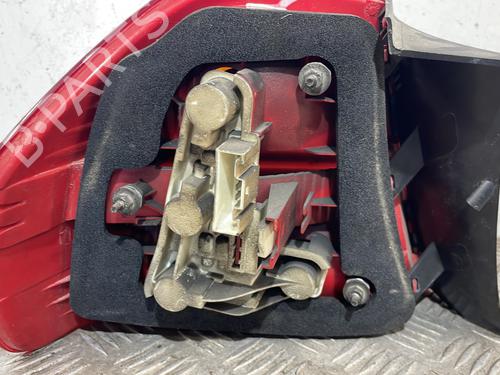 right-taillight-bmw-3-e90-2004-2005-2006-2007-2008-2009-2010-2011-2012-25661919 main image