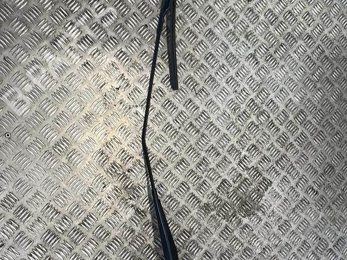 Used Front windshield wiper arm RENAULT TRAFIC III Van (FG_) 1.6 dCi 125 (FGMH) (125 hp) 25663563
