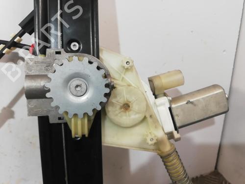 Used Front right window mechanism Front right window mechanism BMW 1 (E81) 116 d (116 hp) 25664967 25664967