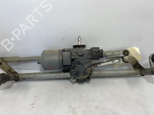 Used Front wiper motor VW POLO V (6R1, 6C1) 1.2 (60 hp) 28601747