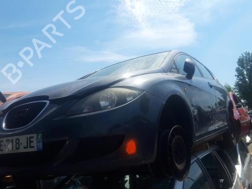 Rear bumper reinforcement SEAT LEON (1P1) 1.9 TDI | BP25666035C73 