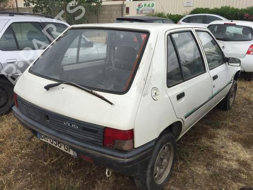 Grille PEUGEOT 205 II (20A/C) 1.7 Diesel | BP25667238C40