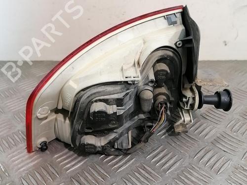 Right taillight AUDI A4 B7 (8EC) 2.0 TDI 16V | BP25663354C35 - Image 3