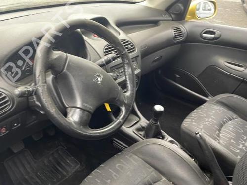 Venstre baglygte PEUGEOT 206 Hatchback (2A/C) 2.0 HDI 90 | BP25669785C34 