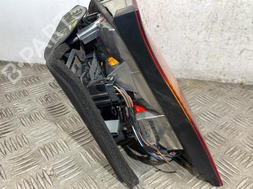 right-taillight-bmw-3-e46-1997-1998-1999-2000-2001-2002-2003-2004-2005-25667021 main image