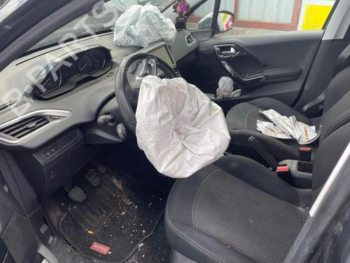 Radio PEUGEOT 208 I (CA_, CC_) 1.2 VTI 82 | BP25665278E6 