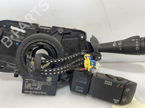 Used Steering column stalk Steering column stalk RENAULT TWINGO III (BCM_, BCA_) 0.9 TCe 90 (BCM9, BCM2) (90 hp) 25665426 25665426