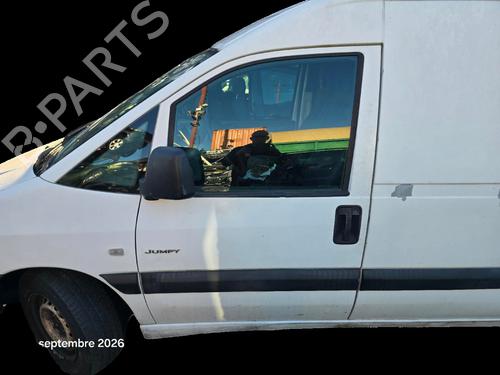 Used Left front door Left front door 39018042 39018042
