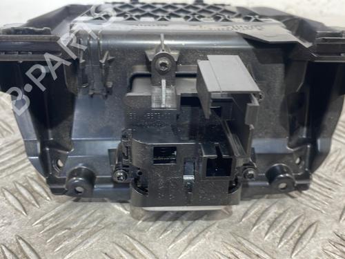 Used Middle console Middle console MERCEDES-BENZ SLK (R171) 200 Kompressor (171.442) (163 hp) 25664730 25664730