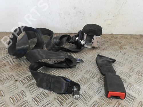 rear-right-seatbelt-fiat-500-312_-2007-25664849 main image