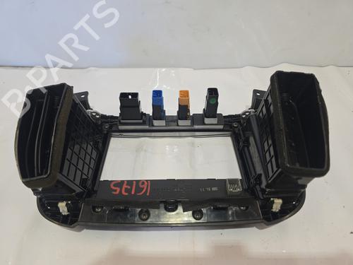 Used Air vent Air vent HYUNDAI SANTA FÉ II (CM) 2.2 CRDi GLS 4x4 (150 hp) 33848287 33848287