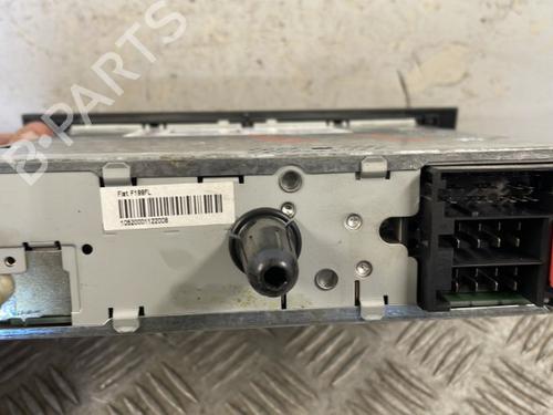 Used Radio Radio FIAT PUNTO EVO (199_) 1.3 D Multijet (199AXC1A, 199BXC1A, 199AXT1A, 199BXT1A) (75 hp) 25669587 25669587
