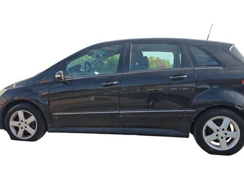 Used Left front door Left front door 37503900 37503900