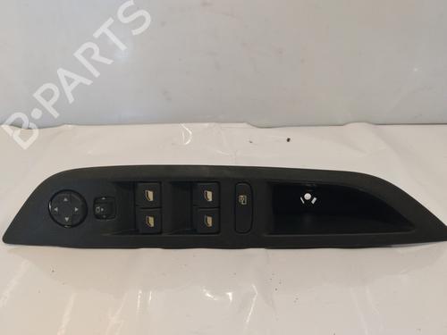 Used Left front window switch Left front window switch PEUGEOT 208 II (UB_, UP_, UW_, UJ_) 1.2 PureTech 100 (101 hp) 33724606 33724606