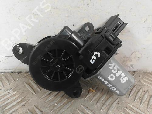 Moteur de lève-vitre avant droit MAZDA CX-3 (DK) 2.0 SKYACTIV-G (DK5W, DK6W) (120 hp) 25669719