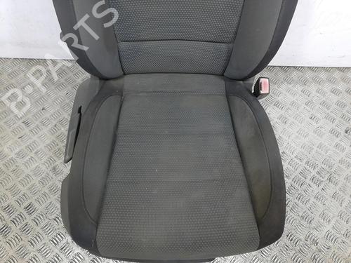 Used Right front seat Right front seat SKODA FABIA IV (PJ3) 1.0 TSI (110 hp) 25667401 25667401