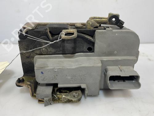Højre fortil lås PEUGEOT 206 Hatchback (2A/C) 1.9 D (69 hp) 28293233