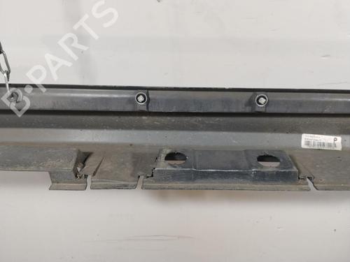 right-sideskirt-toyota-yaris-_p21_-_pa1_-_ph1_-2020-37735640 main image