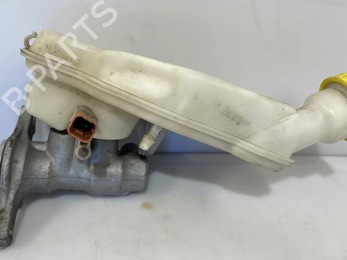 Used Brake master cylinder PEUGEOT 208 I (CA_, CC_) 1.6 HDi (92 hp) 25661578