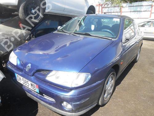 Used Left taillight Left taillight RENAULT MEGANE I Coach (DA0/1_) 1.6 e (DA0F) (90 hp) 25665693 25665693