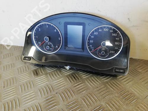 Instrument cluster VW TIGUAN (5N_) 2.0 TDI | BP25670645C47