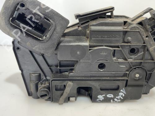 rear-right-lock-vw-golf-vii-5g1-bq1-be1-be2-2012-2013-2014-2015-2016-2017-2018-2019-2020-2021-27919819 main image