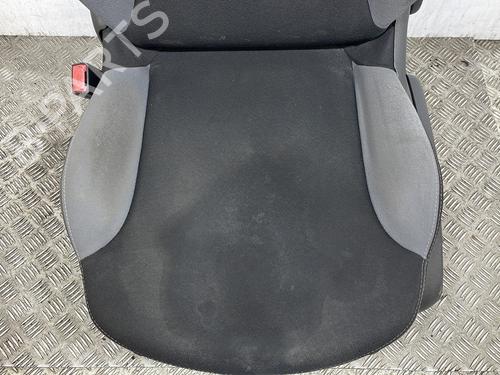 Left front seat CITROËN C3 II (SC_) 1.1 i | BP29450324C15 