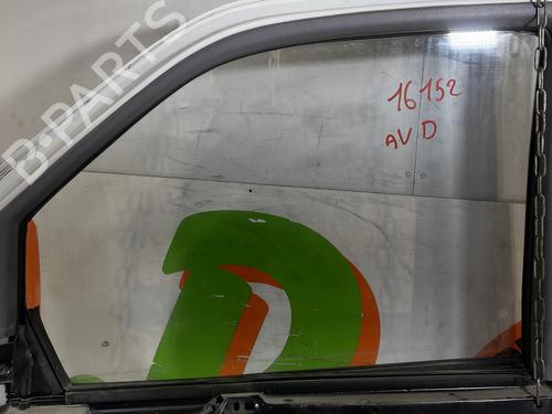 Used Right front door Right front door MERCEDES-BENZ VITO Van (W638) 110 CDI 2.2 (638.094) (102 hp) 25664286 25664286