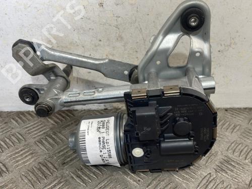 Used Front wiper motor PEUGEOT 5008 (0U_, 0E_) 1.6 HDi (112 hp) 25670112