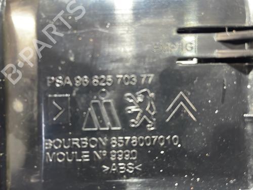 Air vent CITROËN C3 Picasso (SH_) 1.4 VTi 95 (SH8FSC, SH8FP0, SH8FP6) | BP25664145I21 