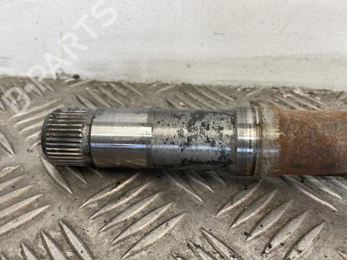 Used Right front driveshaft Right front driveshaft PEUGEOT 308 II (LB_, LP_, LW_, LH_, L3_) 1.5 BlueHDi 130 (131 hp) 25667251 25667251
