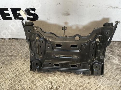 subframe-renault-megane-iv-hatchback-b9amn_-2015-25663258 main image