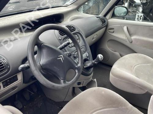 Engine control unit (ECU) CITROËN XSARA PICASSO (N68) 2.0 HDi | BP25667379M57