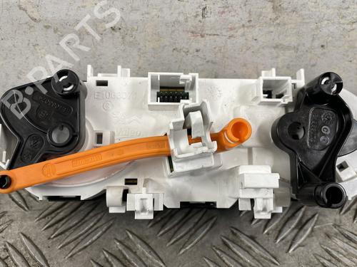 Climate control PEUGEOT 208 I (CA_, CC_) 1.2 VTI 82 | BP25669390I5 