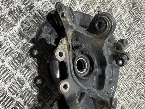 Used Left rear steering knuckle BMW 1 (F20) 114 d (95 hp) 25670463