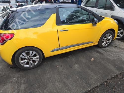 Used Right front steering knuckle CITROËN DS3 (SA_) 1.6 VTi 120 (120 hp) 32114654