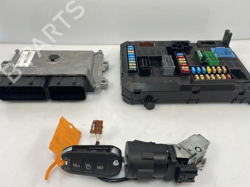 Used Electronic module PEUGEOT 208 I (CA_, CC_) 1.2 VTI 82 (82 hp) 28423656