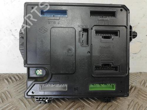 Used Fuse box RENAULT ZOE (BFM_) ZOE (88 hp) 25667425