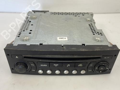 Used Radio CITROËN C3 II (SC_) 1.1 i (60 hp) 27928239