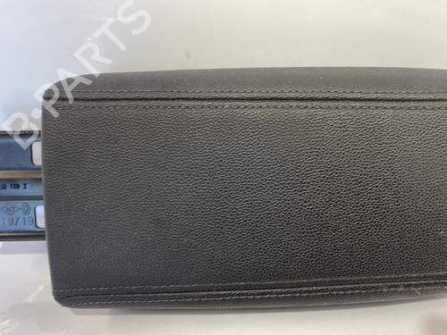 Armrest / Center console RENAULT CLIO V (B7_) 1.5 Blue dCi 85 (B7AG) | BP29484999I20 