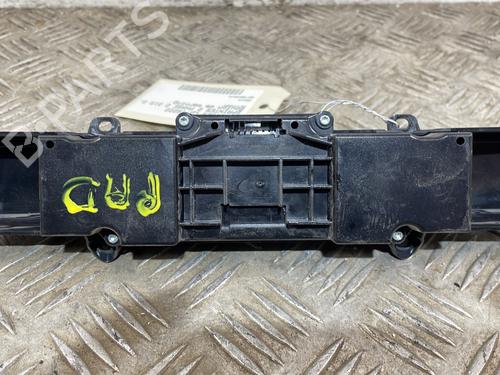 Used Warning switch Warning switch MERCEDES-BENZ SPRINTER 3,5-t Van (B906) 319 CDI / BlueTEC (906.631, 906.633, 906.635, 906.637) (190 hp) 25661841 25661841